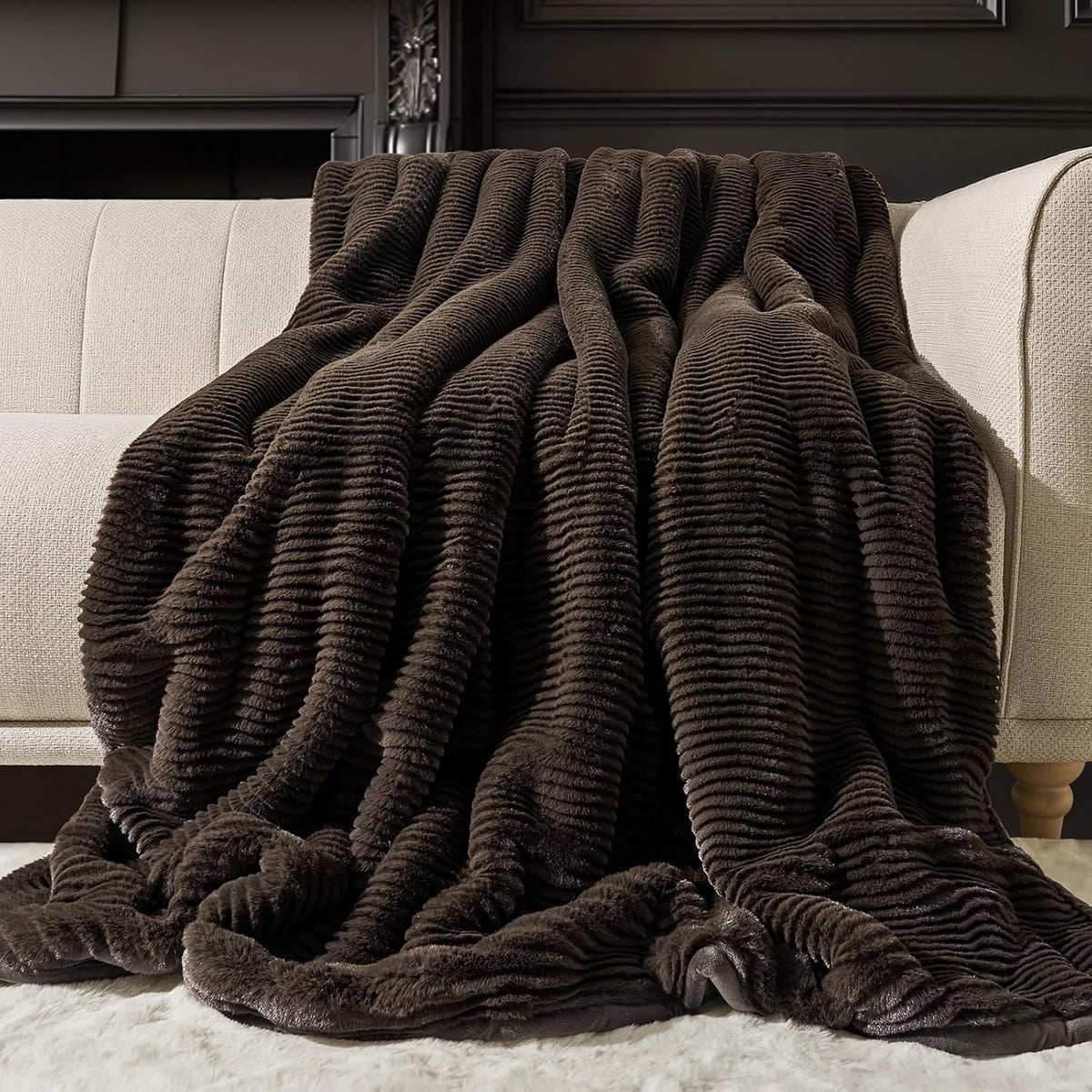 Thickened Carved Faux Rabbit Fur Blanket 60x80 Luxurious Warm Blanket
